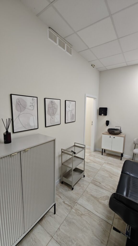 Sienų apdaila Klaipėdoje - glaistymas, dažymas, tinkas