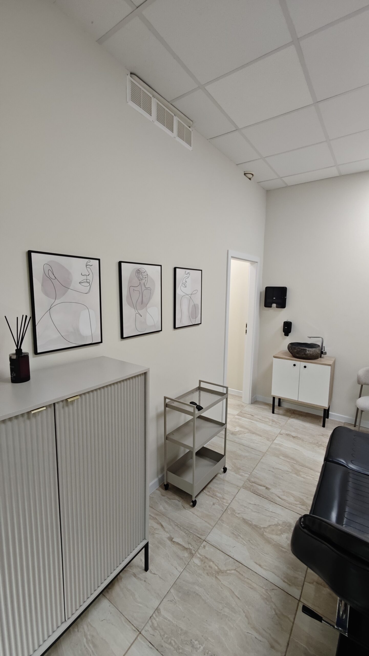 Gremila komanda darbe